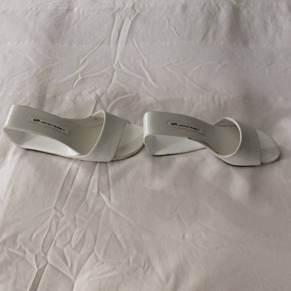 UN United Nude Mobius Polka Dot Leather Wedge Shoe - Picture 3 of 11